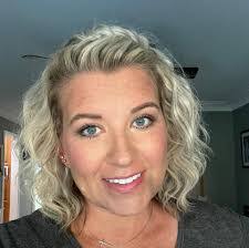 Jessica Cooley's Instagram, Twitter & Facebook