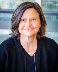 Natalie Avery's Instagram, Twitter & Facebook