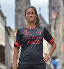 Check spelling or type a new query. Les Maillots De Clermont Foot 2021 2022 Presentes Par La Marque Patrick