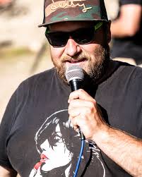 Ian Hylands (@ianhylands) • Instagram photos and videos