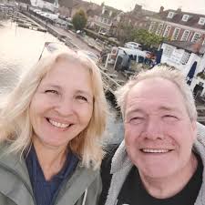 Thermomix mit Geschenke im Wert von 377€ + zweiten Topf gratis dazu. Bis  zum 24.11.24! Meld dich gerne!