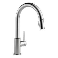 The docking system in this touchless kitchen faucet is of the magnetic type fixed in the spout. Delta Canada 9159 Ar Dst At Espace Plomberium Quality Plumbing Showroom Products In Quebec Canada Quebec Canada