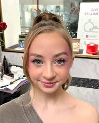 Hair and makeup services available in Montreal June 12-15