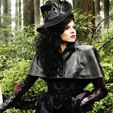 13 Reasons Regina Mills Is Once Upon A Time S Queen Of Style Witch Halloween Costume Good Witch Halloween Costumes For Women