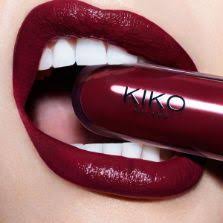 Mat ou satiné, rouge carmin, sanguin ou rétro, toutes les nuances et textures subliment vos lèvres d'un joli rouge infaillible ! Rouge A Levres Cremeux Longue Tenue Semi Mat Unlimited Stylo Kiko Milano Jeux Maquillage Rouge A Levres Levres Parfaites