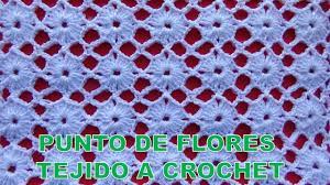 Este punto a crochet (ganchillo) es muy utilizado en prendas de moda como camperitas y boleros. Punto De Flores Tejido A Crochet Paso A Paso Para Aplicar En Blusas Chalecos Vestidos Youtube