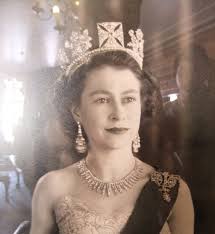 The order of queen saint isabel (portuguese: 5 Factos Surpreendentes Sobre A Rainha Isabel Ii Que Provavelmente Nao Conhece