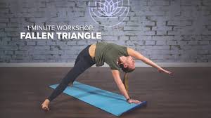 Erin Wimert 1 Minute Yoga Workshop Fallen Triangle Pose Youtube