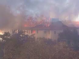 Memeburn understands that the fire broke out at around 2am. Fire In Stellenbosch Van Der Sterr Building Stellenbosch News