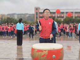 以春为序播理想以行践知赴荣光——宜宾三江新区罗龙初级中学校2026 ...