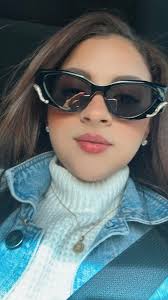 Hello, I'm 32 years old, single, and the mother of a beautiful daughter.✨✨ 