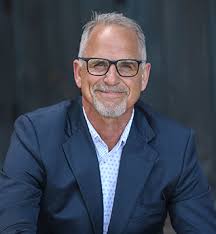 Marc Palos's Instagram, Twitter & Facebook