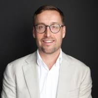 900+ "Barrette" profiles