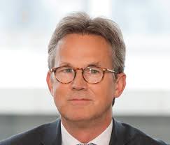 Newcore Capital appoints Charles Weeks as senior adviser