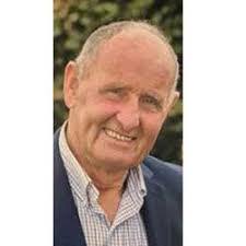 Bernie Brady's Instagram, Twitter & Facebook