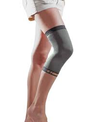 Men S Recovery Compression Knee Sleeve Tommie Copper Knee Compression Sleeve Compression Wear Compression Sleeves