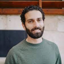 Peter Cuoco's Instagram, Twitter & Facebook