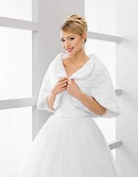 Tidak ada postingan yang cocok dengan kueri: Stola Brautjacke Bolero Fur Ihre Hochzeit Aus Rosenfell Stoff Brautkontor