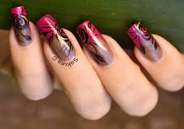 Flowers, and dots, and glitter, oh my! Nice Pedicure Art Vtwctr