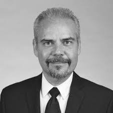 Garret Knapp's Instagram, Twitter & Facebook