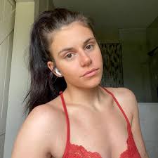 sunny days are triggering for me. i always have the urge to go grab drinks  when it's pretty outside. or i feel guilty for wanting to lay in bed & be  lazy.