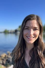 Caitlin Yoder's Instagram, Twitter & Facebook