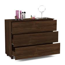 Uncover the secrets of Actress Lisa Vasilenko's allure