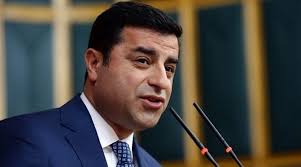 Halkların demokratik partisi'nin edirne f tipi hapishanesi'nde tutuklu bulunan eski eş genel başkanı selahattin demirtaş'a 1 yıl 3 ay hapis cezası verildi. Selahattin Demirtas A Verilen 3 5 Yil Hapis Cezasinin Gerekceli Karari Aciklandi