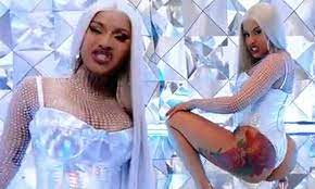 Watch dominican phatt booty jody | jodi west, october 6, 2018, booty, dominican. Cardi B Dances In A Thong Bodysuit In Yes Fat Joe S Music Video Daily Mail Online