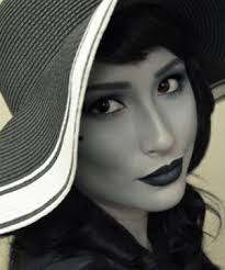 Black And White Halloween Costume Look Again This Isn T A Black White Photo Black And White Makeup Glamour Makeup Black And White Costume