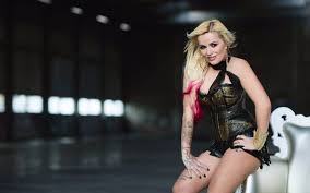 Ao tomar conhecimento que ruth marlene iria posar nua para a playboy confesso que fiquei curioso sobre o impacto que teria, mas mais curioso fiquei depois das noticias que davam conta do cachet que ruth iria receber, uns míseros. Ruth Marlene Partilha Fotografia Inedita Ao Lado Das Filhas Vip Pt