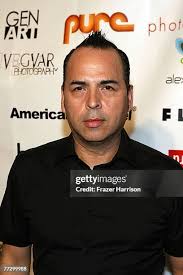 261 fotos e imágenes de alta resolución de Luis Verdad