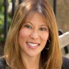 Sandy Leong (@18karats)