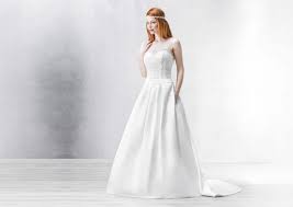 Check spelling or type a new query. Klassisch Und Elegant Das Emmerling Brautkleid Heiraten Hochzeit