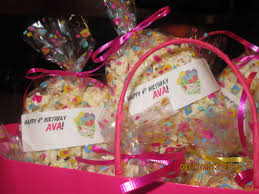 Classroom Birthday Treats For Preschool Pin By Lystra Mccoy On Do Me A Party Favor School Birthday Treats Preschool Birthday Treats Classroom Birthday Treats
