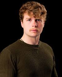 Jennifer Snelling's Instagram, Twitter & Facebook