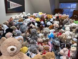 Fairfield University S Teddy Bears With Love Drive Surpasses 25 000 In Stuffed Animal Donations January 2020 Archive Fairfield University News Channel