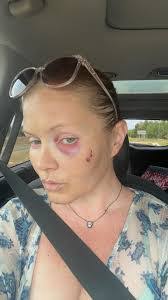 Leslie Patchin's Instagram, Twitter & Facebook