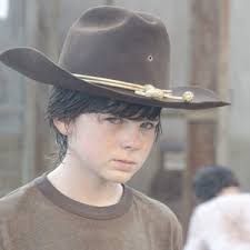 Carl de "Walking Dead" faz 18 anos; veja como ele cresceu durante a série