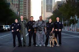 The phoenix police department is a law enforcement agency in the city of phoenix, arizona, u.s. Phoenix Police Department Posts Facebook