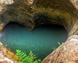 Heart Shaped Swimming Hole At Killernary Glen Falls Gold Coast Australia Swimming Holes Australia Travel Swimming