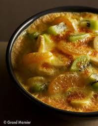 Gratin De Fruits D Hiver Au Grand Marnier Pour 4 Personnes Recettes Elle A Table Recette Gratin De Fruits Recette Gratin Fruit Hiver
