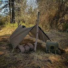 Pin By Romijn Van Rooij On Camping Hiking Bushcraft Camping Survival Tent Bushcraft