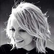 Colleen Ernst's Instagram, Twitter & Facebook