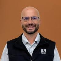 Michael Hovi's Instagram, Twitter & Facebook