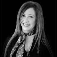 Aileen Crespo's Instagram, Twitter & Facebook