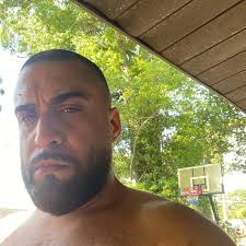 Who is the better basketball player, LeBron James or Michael Jordan?