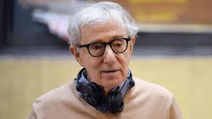 При рождении — а́ллан стю́арт конигсберг (англ. Stars Who Have Spoken Out About Working With Woody Allen Abc News