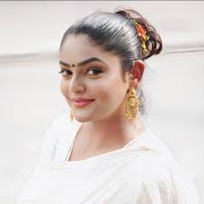 Karthikadeepam” Star 💫 Maa 7:30 🕢 PM #Successfully Running “500” #Episode  🙏🙏🙏 Thank you so much 🙏For the Support & love 💖