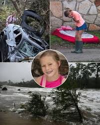 Mientras las aguas de la inundación en Texas subían y el pánico se extendía por Camp Mystic, Janie Hunt, de 9 años, desapareció en el caos: arrastrada, separada y desaparecida durante casi 36 horas. Pero lo que finalmente salvó...